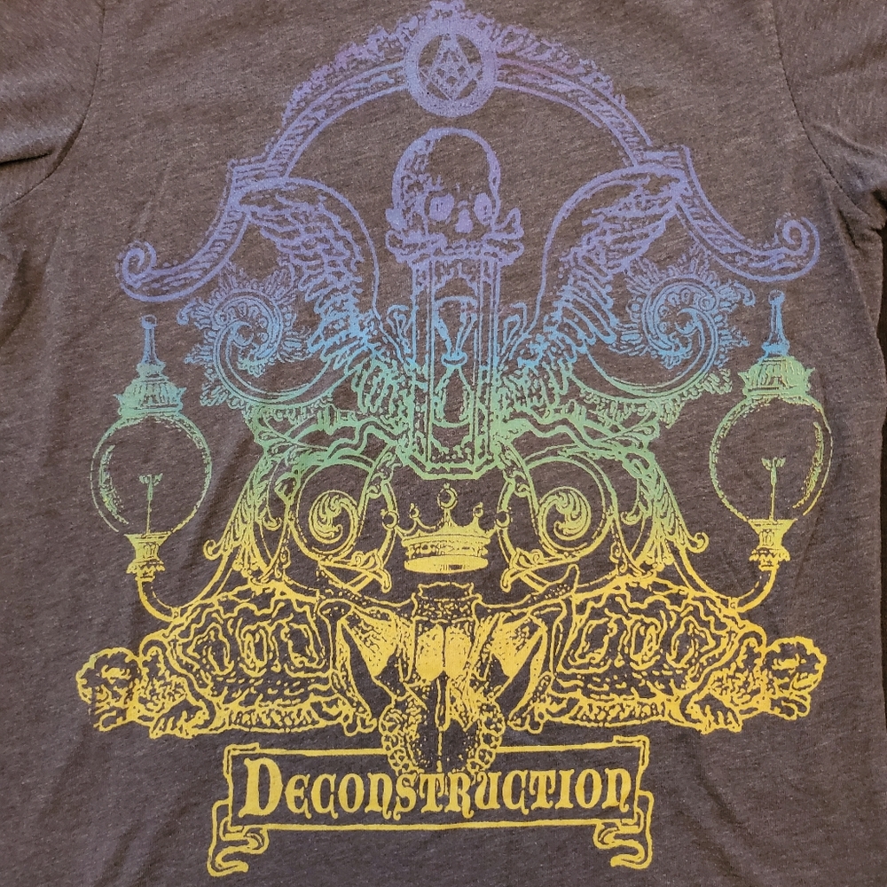 Urban Outfitters ☠️ deconstruction multi print grey tee - sz S very soft! - Picture 3 of 5